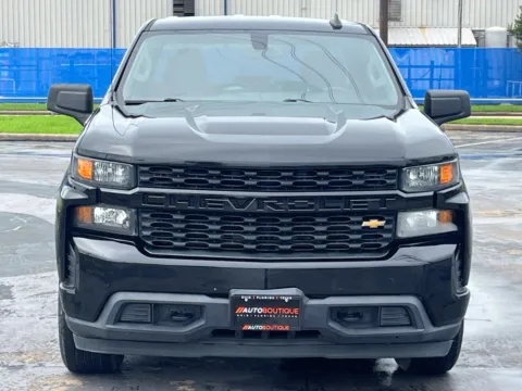 More photos of 2021 Chevrolet Silverado 1500 Custom at Auto Boutique Texas, TX