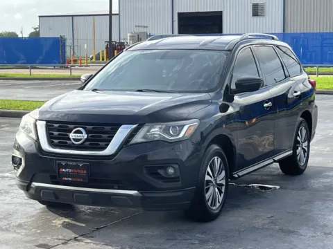 Another view of 2020 Nissan Pathfinder SV for sale in Alvin, TX at Auto Boutique Texas