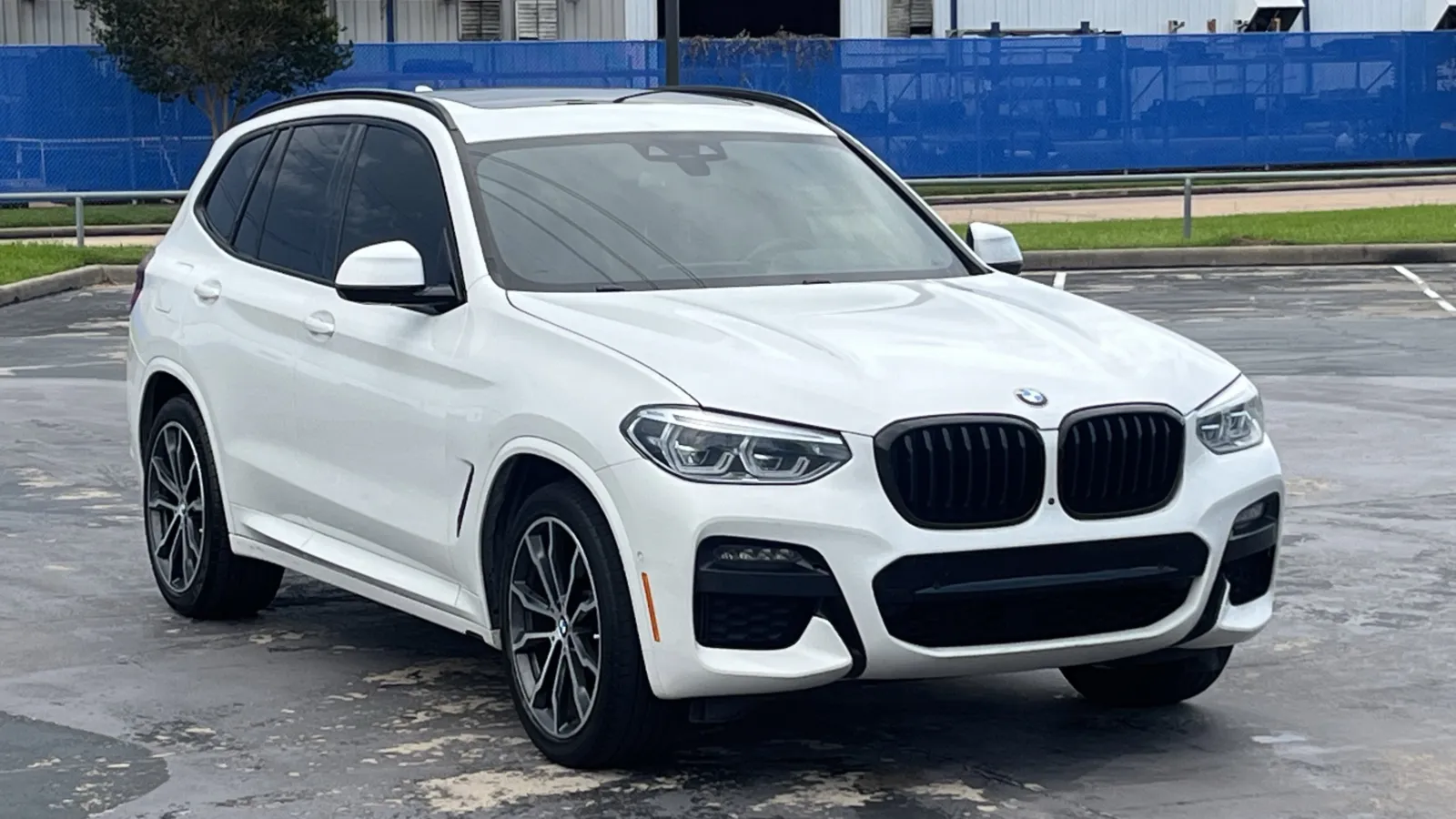 2021 BMW X3 sDrive30i's photo