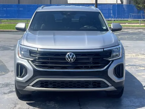 More photos of 2026 Volkswagen Atlas Cross Sport 2.0T SE at Auto Boutique Texas, TX