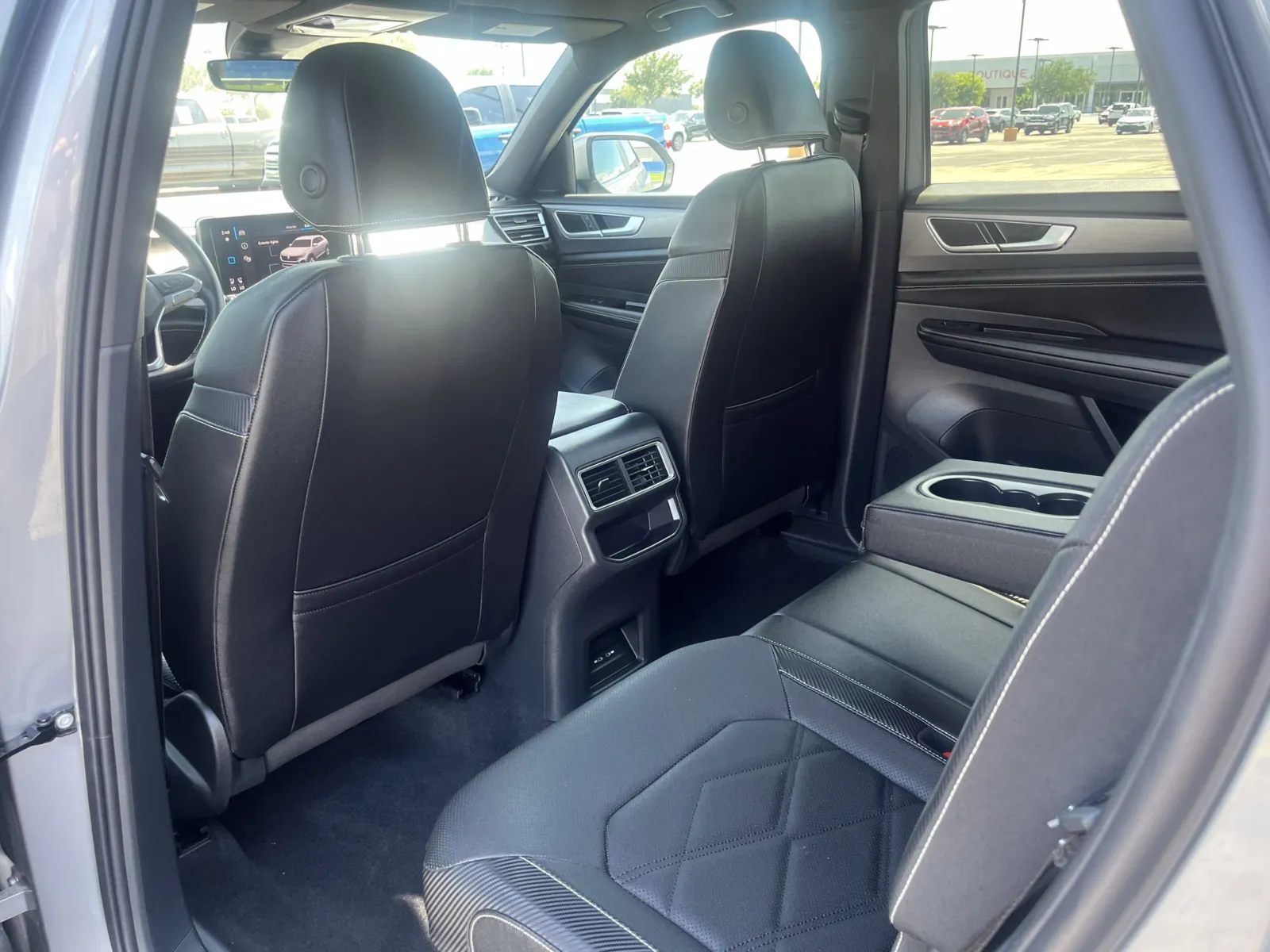 Volkswagen Atlas Cross Sport photo 29