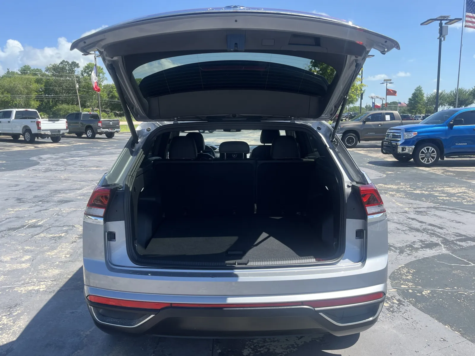 Volkswagen Atlas Cross Sport photo 9