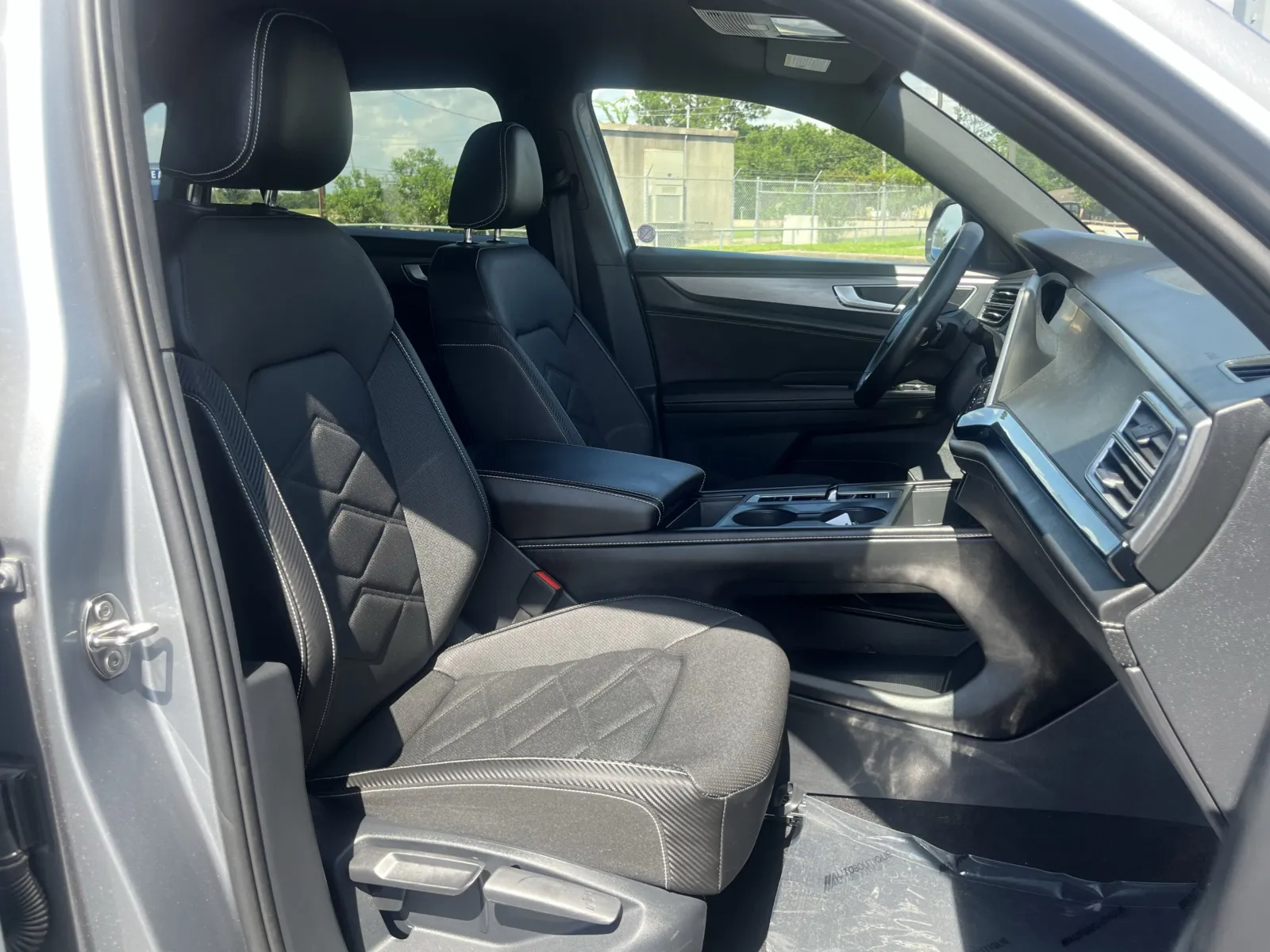 Volkswagen Atlas Cross Sport photo 27