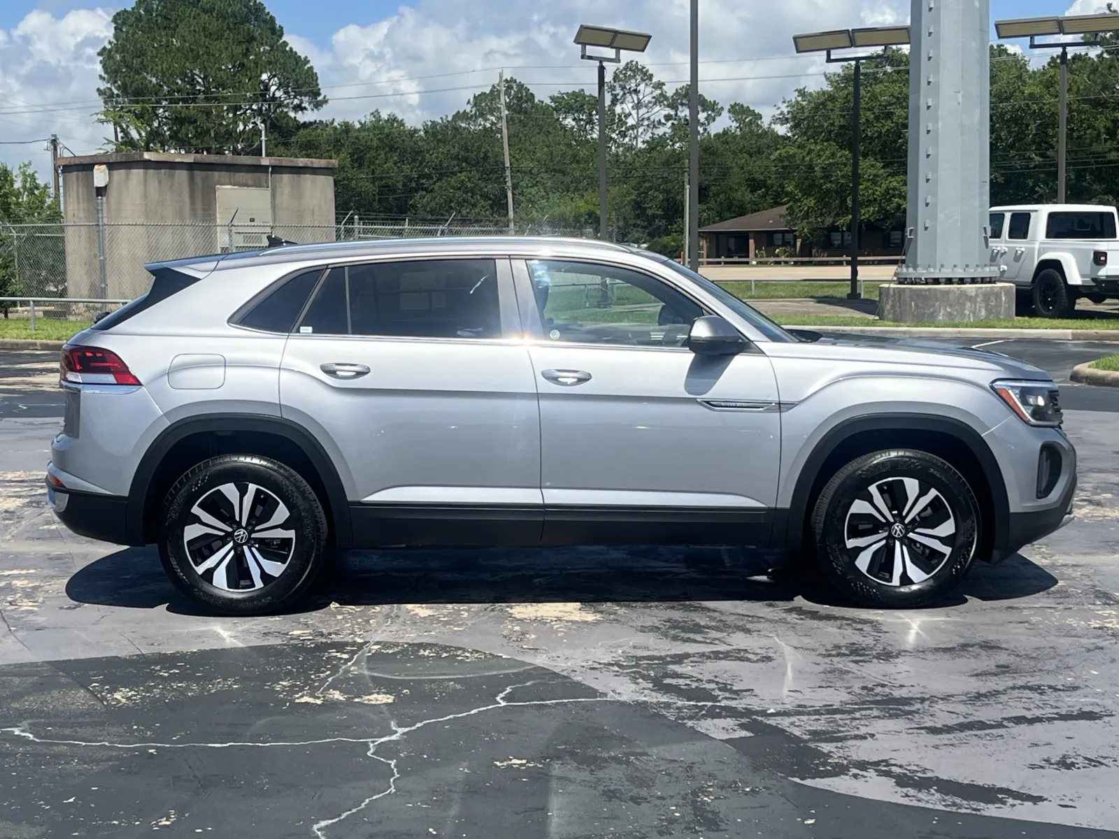 Volkswagen Atlas Cross Sport photo 8