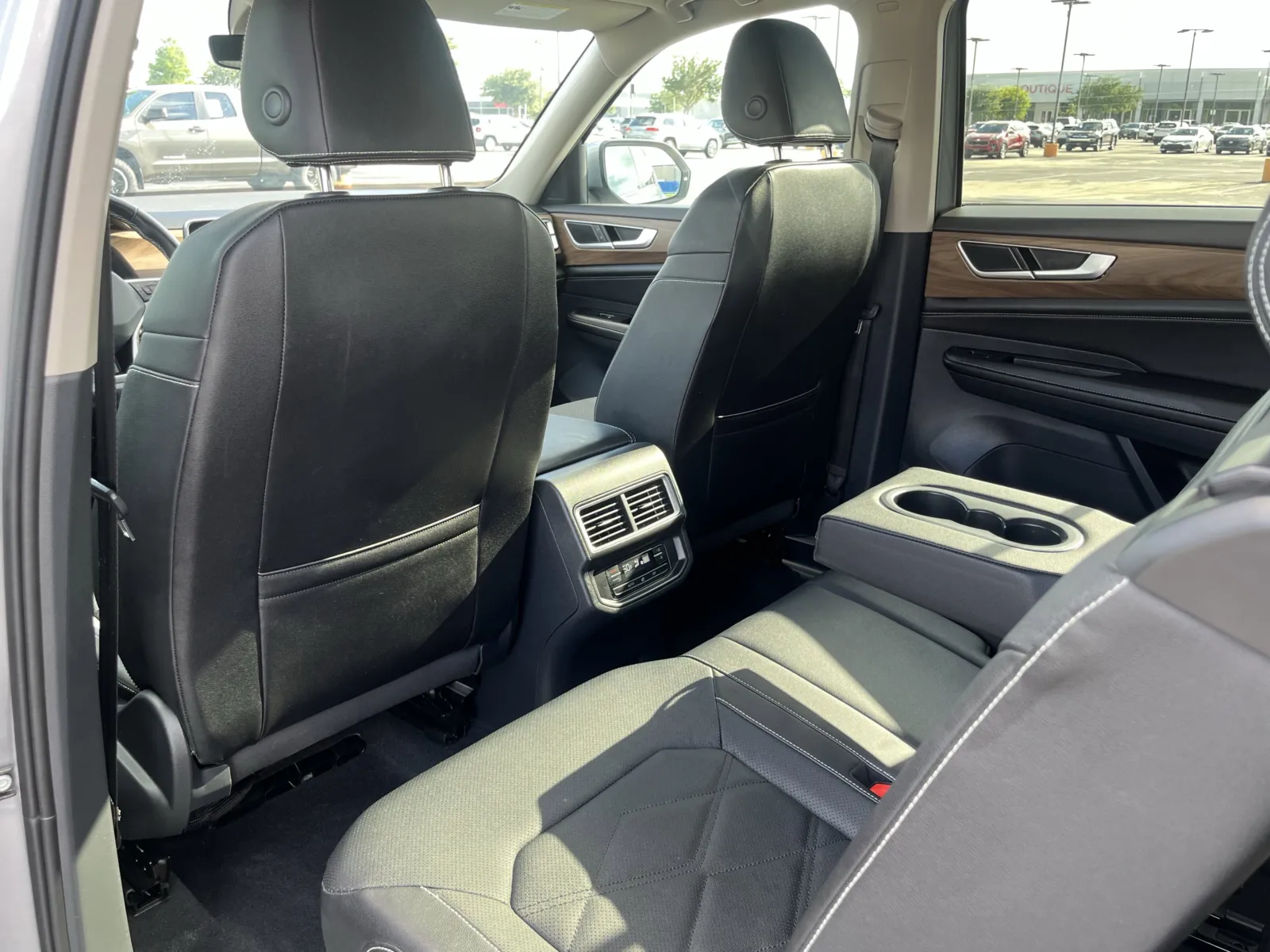 Volkswagen Atlas photo 28