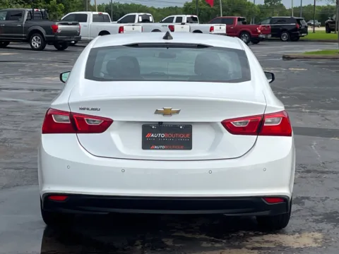 More photos of 2022 Chevrolet Malibu LS at Auto Boutique Texas, TX