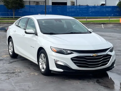 Photos of 2022 Chevrolet Malibu LS for sale in Alvin, TX at Auto Boutique Texas