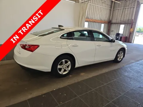 More photos of 2022 Chevrolet Malibu LS at Auto Boutique Texas, TX