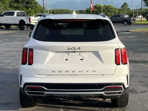 More photos of 2022 Kia Sorento SX Prestige at Auto Boutique Texas, TX