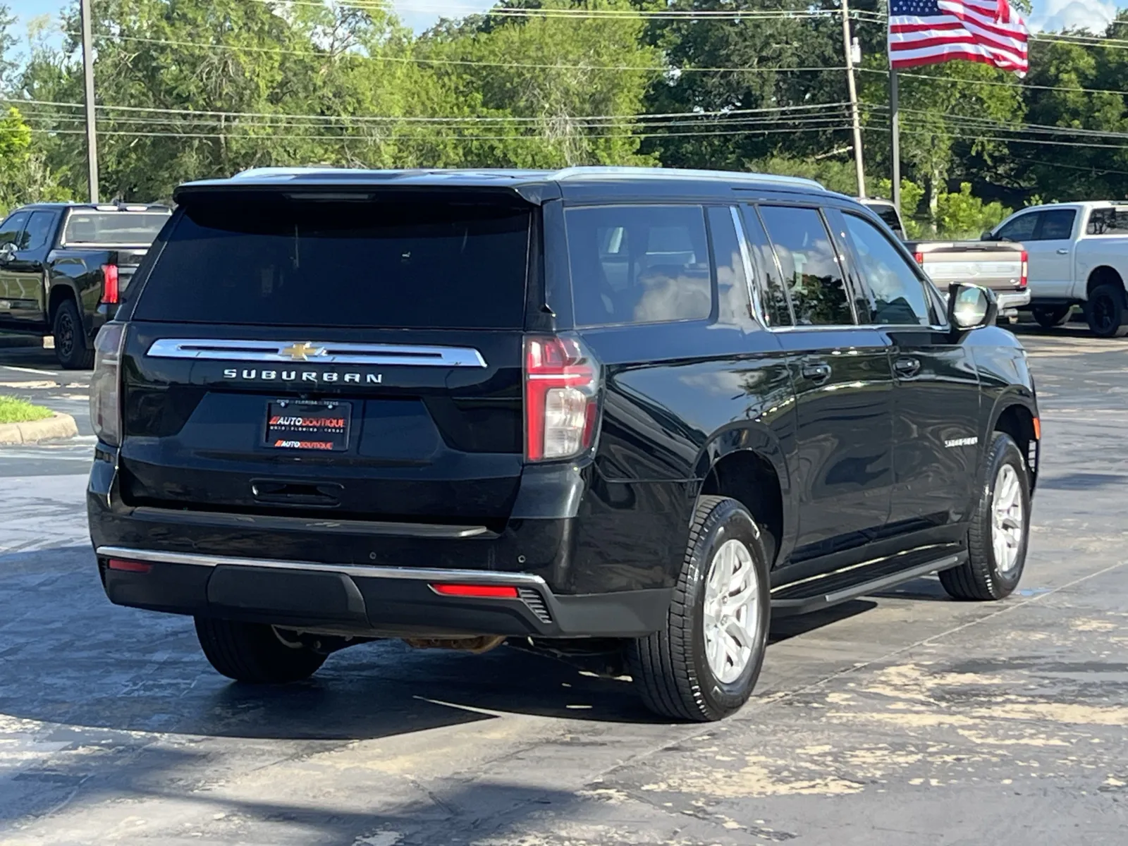 Chevrolet Suburban photo 7