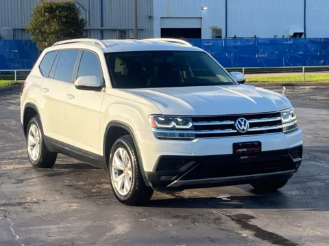 Photos of 2018 Volkswagen Atlas 2.0T S for sale in Alvin, TX at Auto Boutique Texas