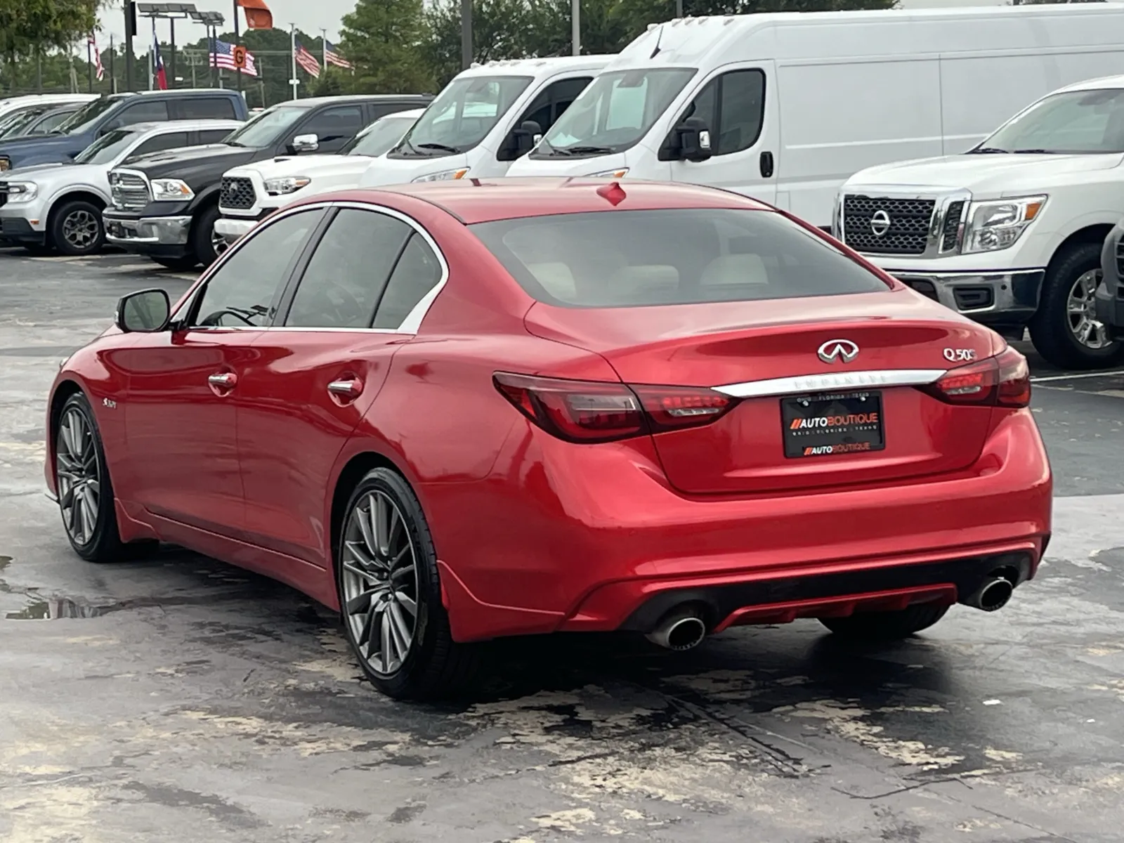 Infiniti Q50 photo 7