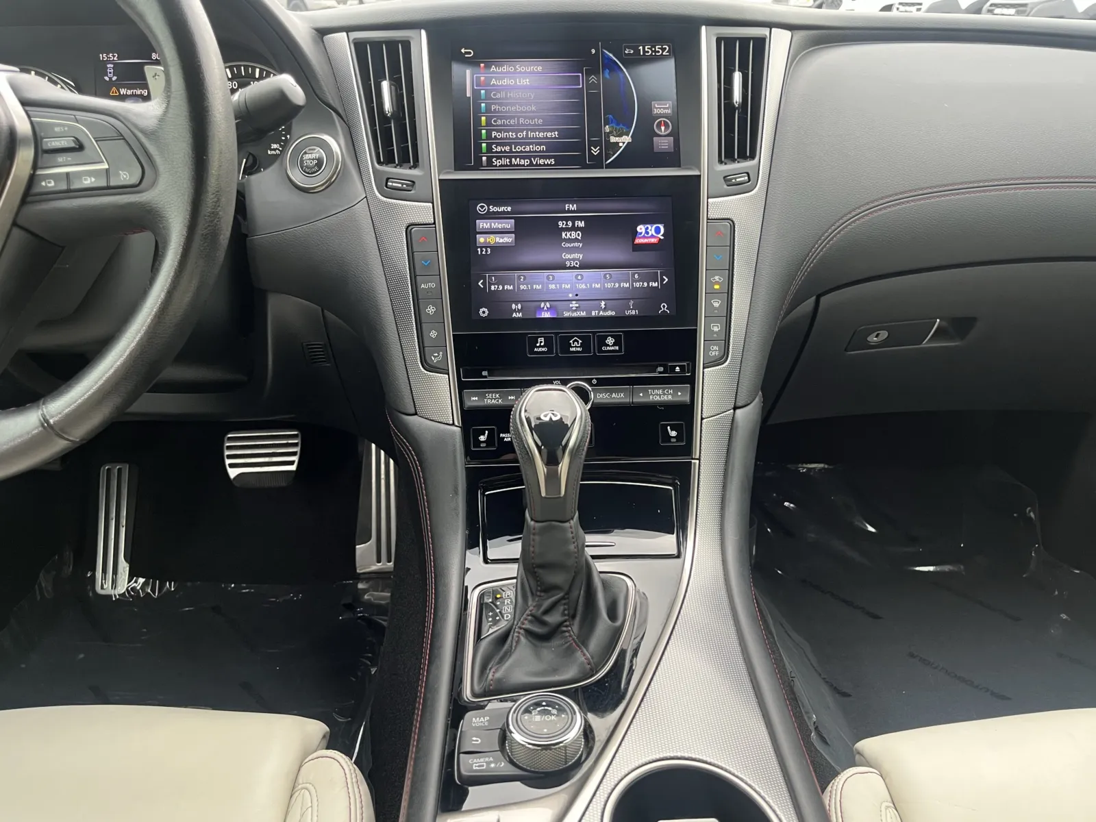 Infiniti Q50 photo 20