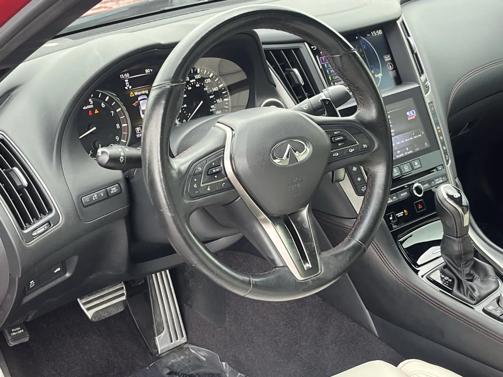 Infiniti Q50 photo 10