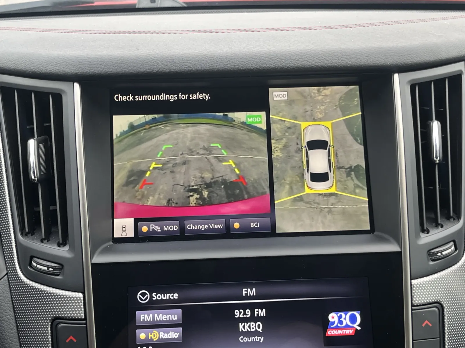 Infiniti Q50 photo 18