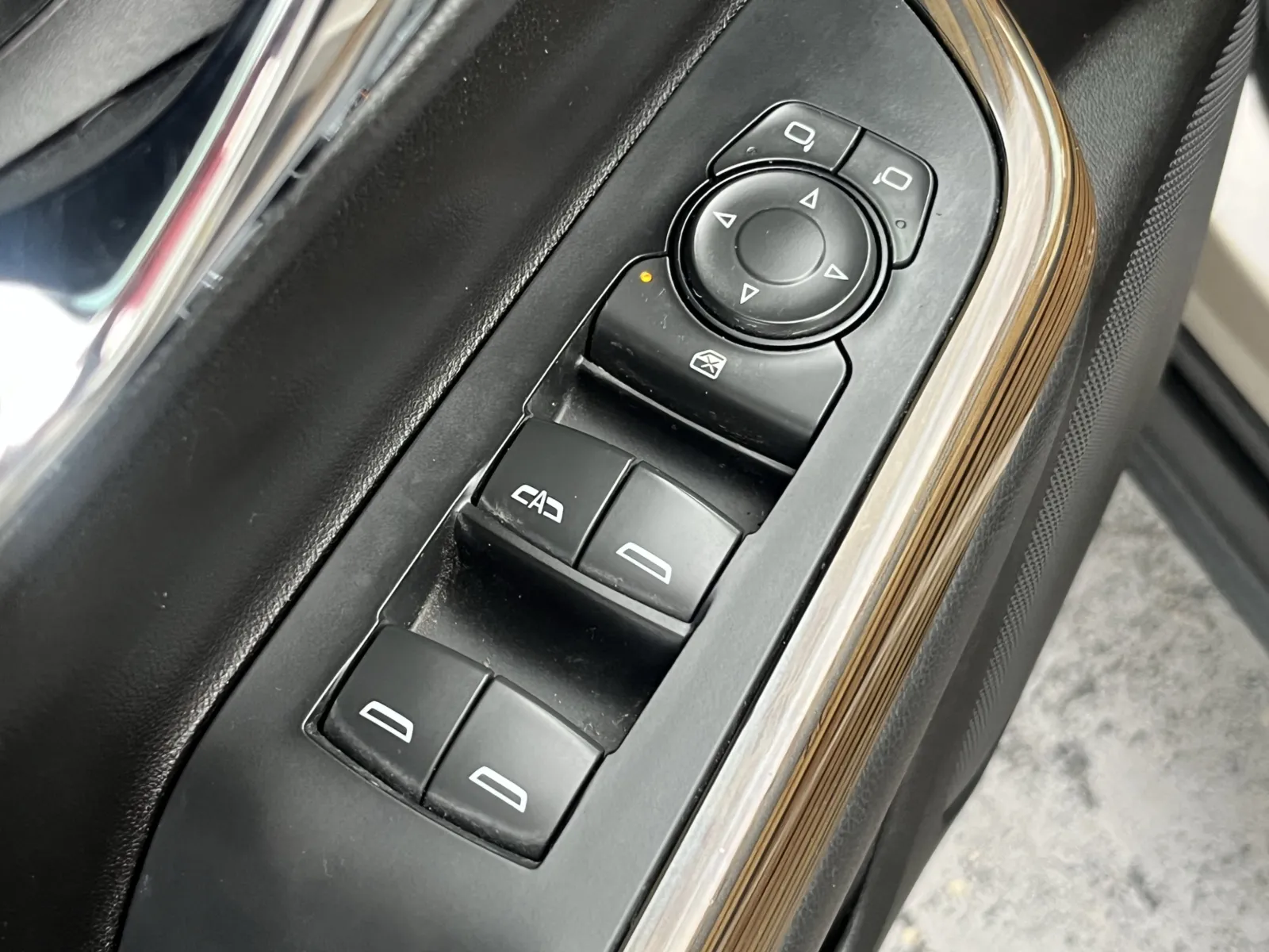 GMC Acadia photo 21
