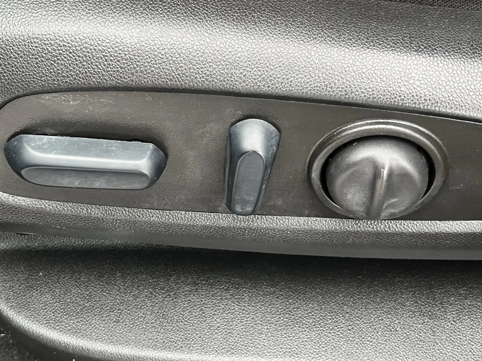 GMC Acadia photo 22