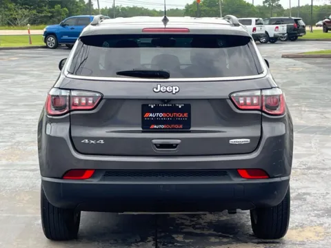 More photos of 2018 Jeep Compass Latitude at Auto Boutique Texas, TX