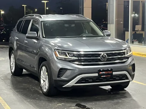 Photos of 2023 Volkswagen Atlas 3.6L V6 SE w/Technology for sale in Alvin, TX at Auto Boutique Texas