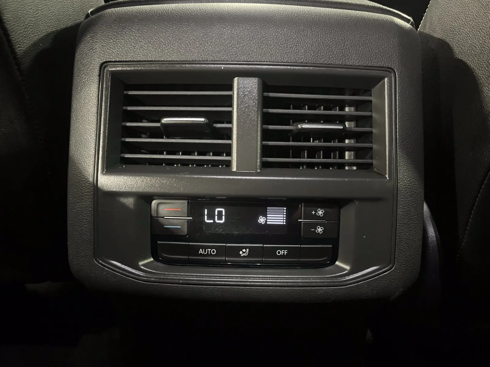 Volkswagen Atlas photo 23