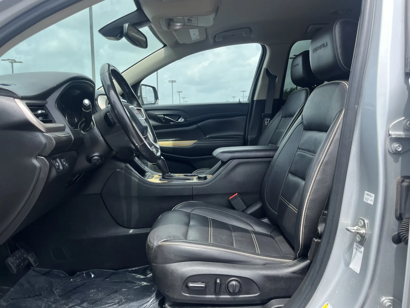 GMC Acadia photo 27