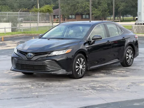 Another view of 2018 Toyota Camry Hybrid LE for sale in Alvin, TX at Auto Boutique Texas