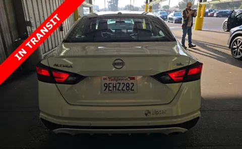 More photos of 2023 Nissan Altima 2.5 SL at Auto Boutique Texas, TX