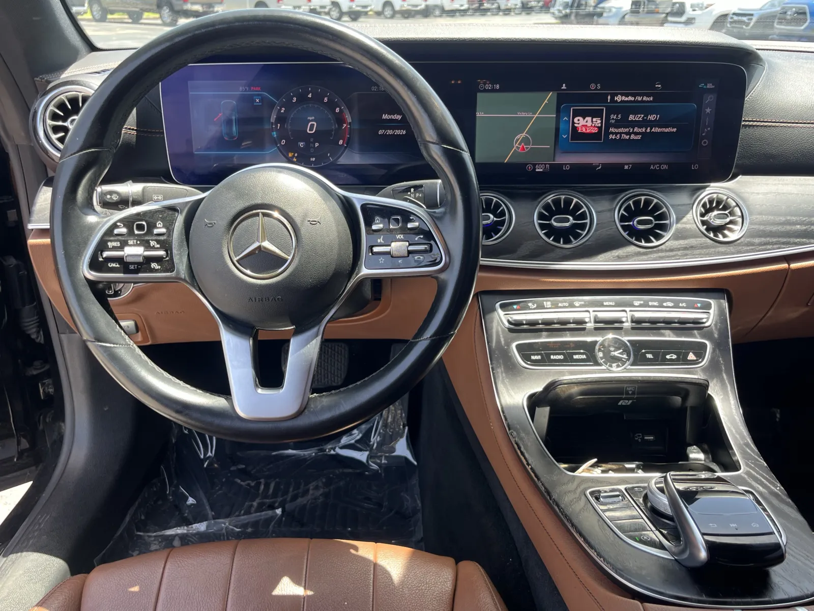 Mercedes-Benz E-Class photo 17