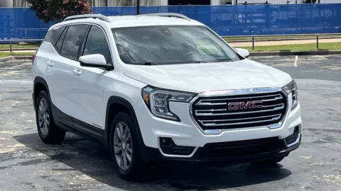 White 2023 GMC Terrain SLT for sale in Alvin, TX