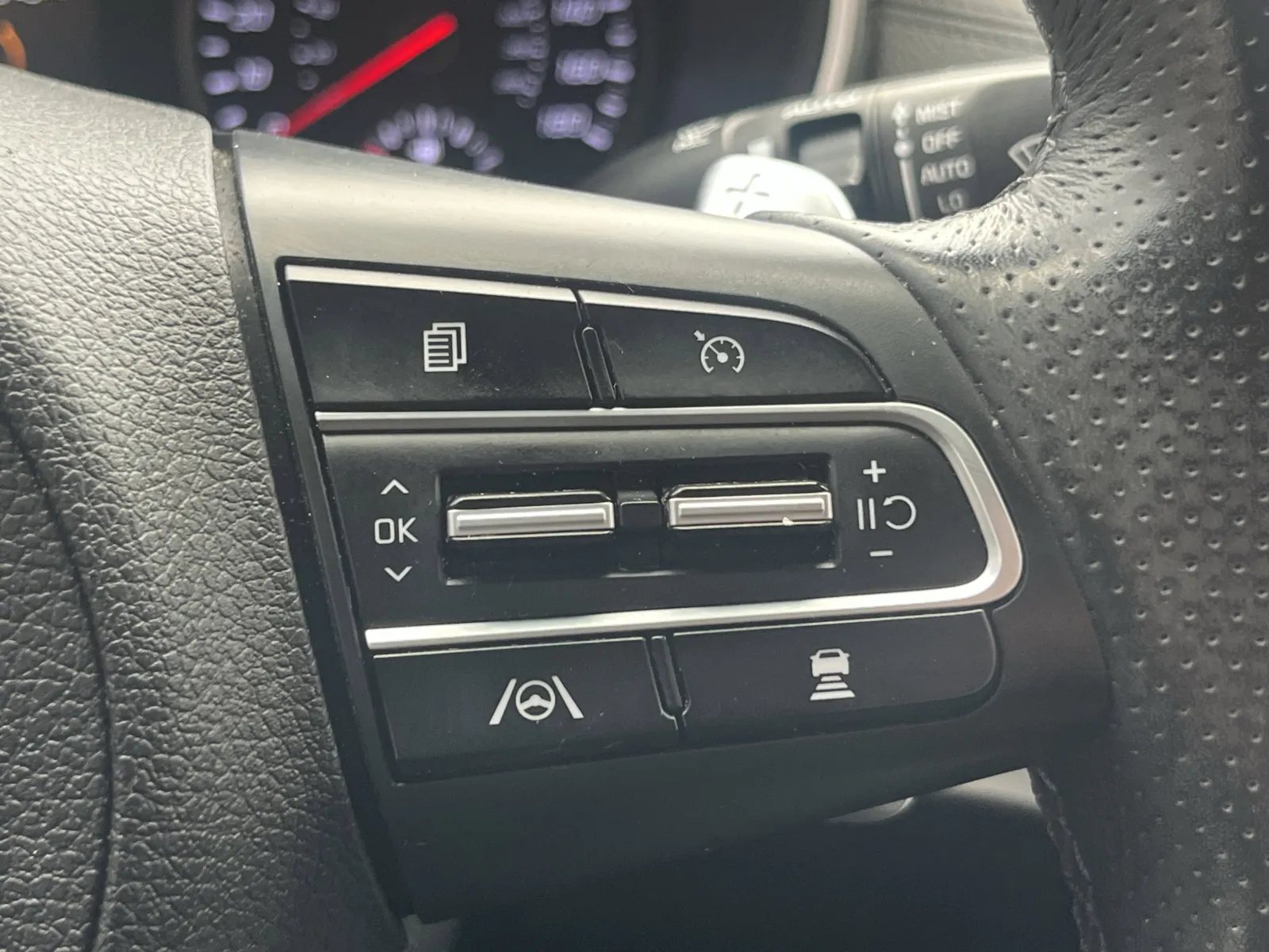 Kia Stinger photo 17