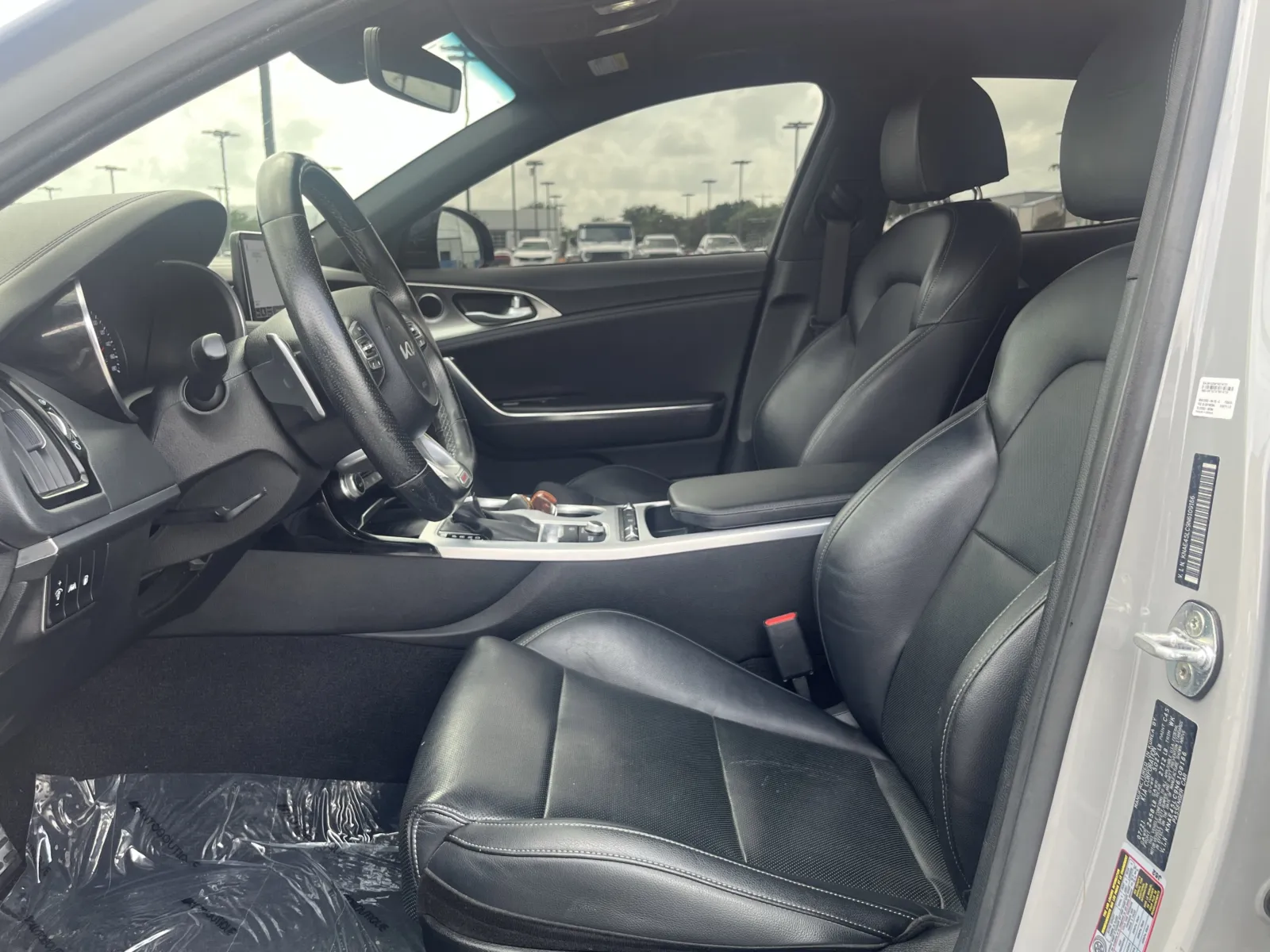 Kia Stinger photo 27