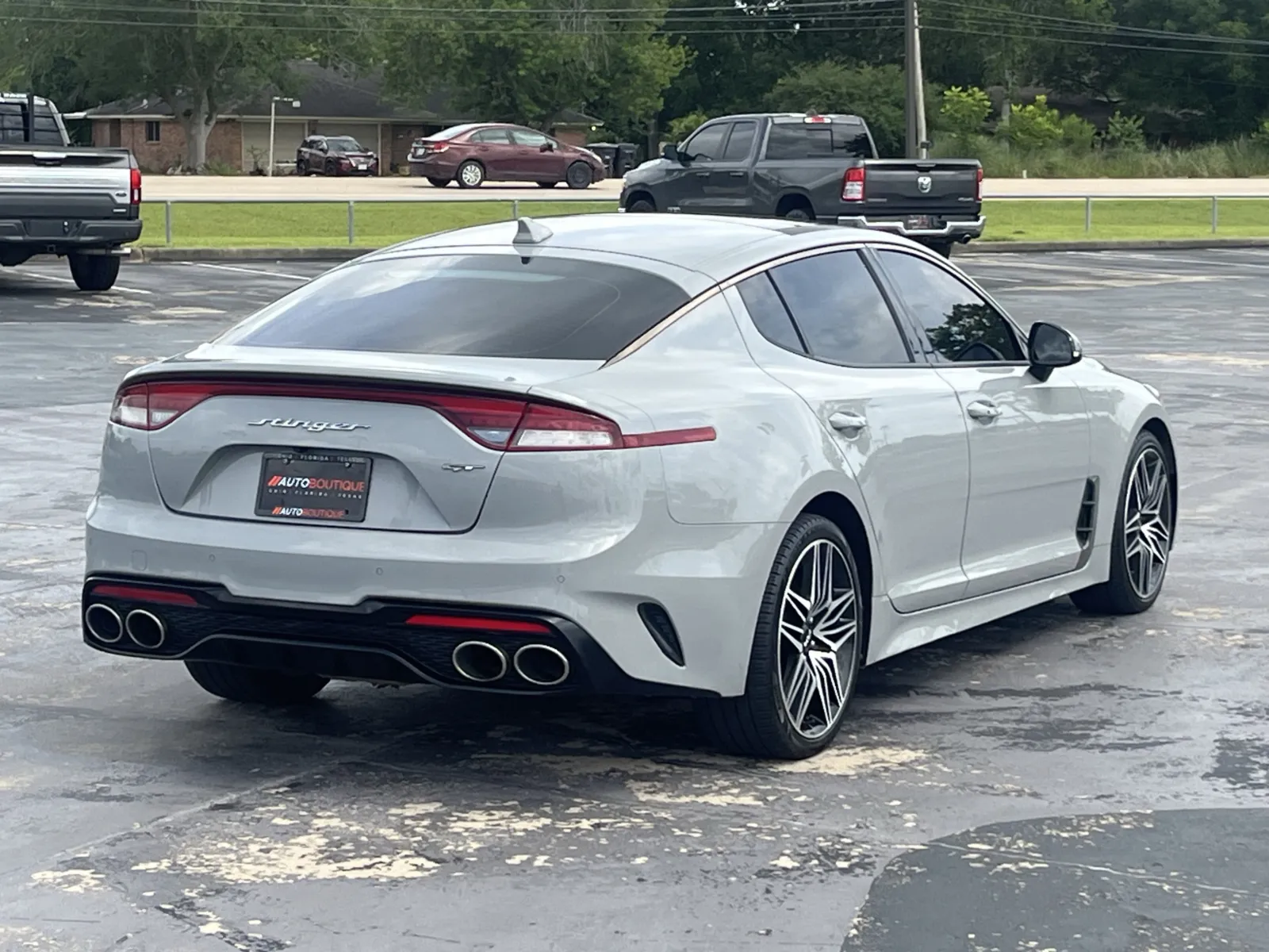 Kia Stinger photo 8