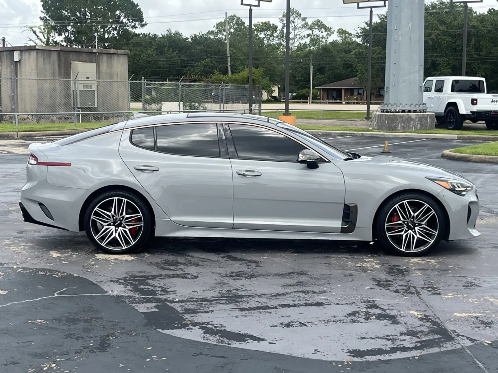 Kia Stinger photo 9