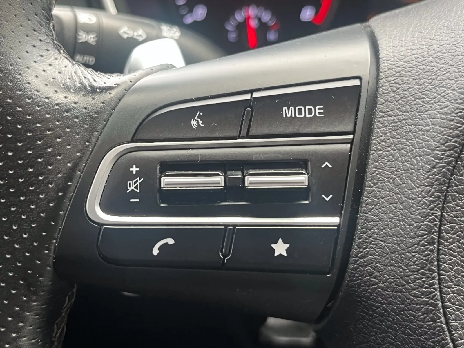 Kia Stinger photo 16
