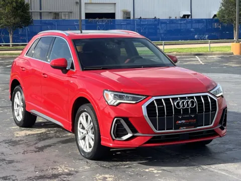 Photos of 2024 Audi Q3 S line Premium for sale in Alvin, TX at Auto Boutique Texas