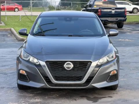 More photos of 2021 Nissan Altima 2.5 S at Auto Boutique Texas, TX