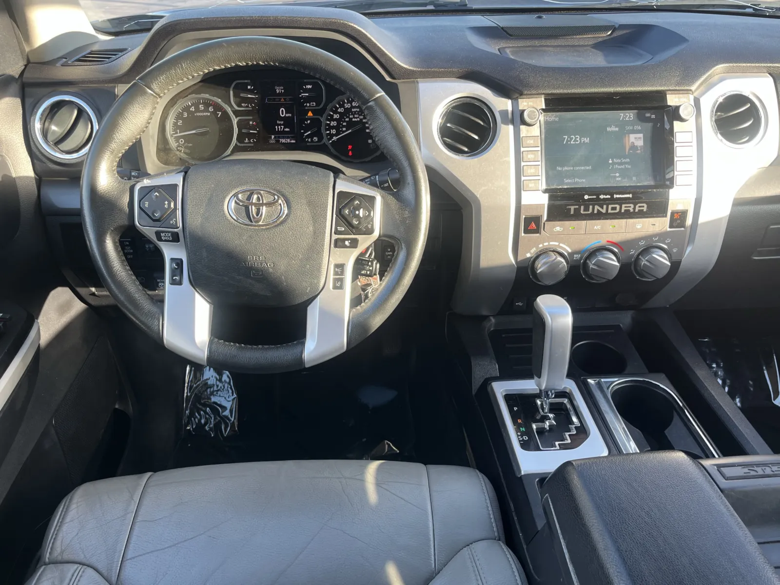 Toyota Tundra photo 12