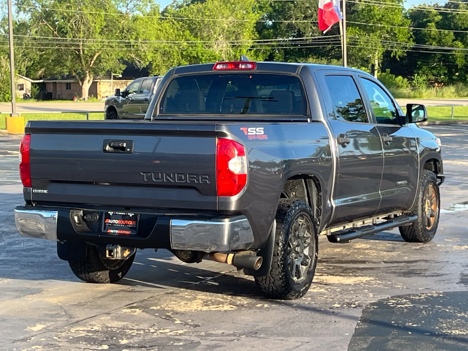 Toyota Tundra photo 7