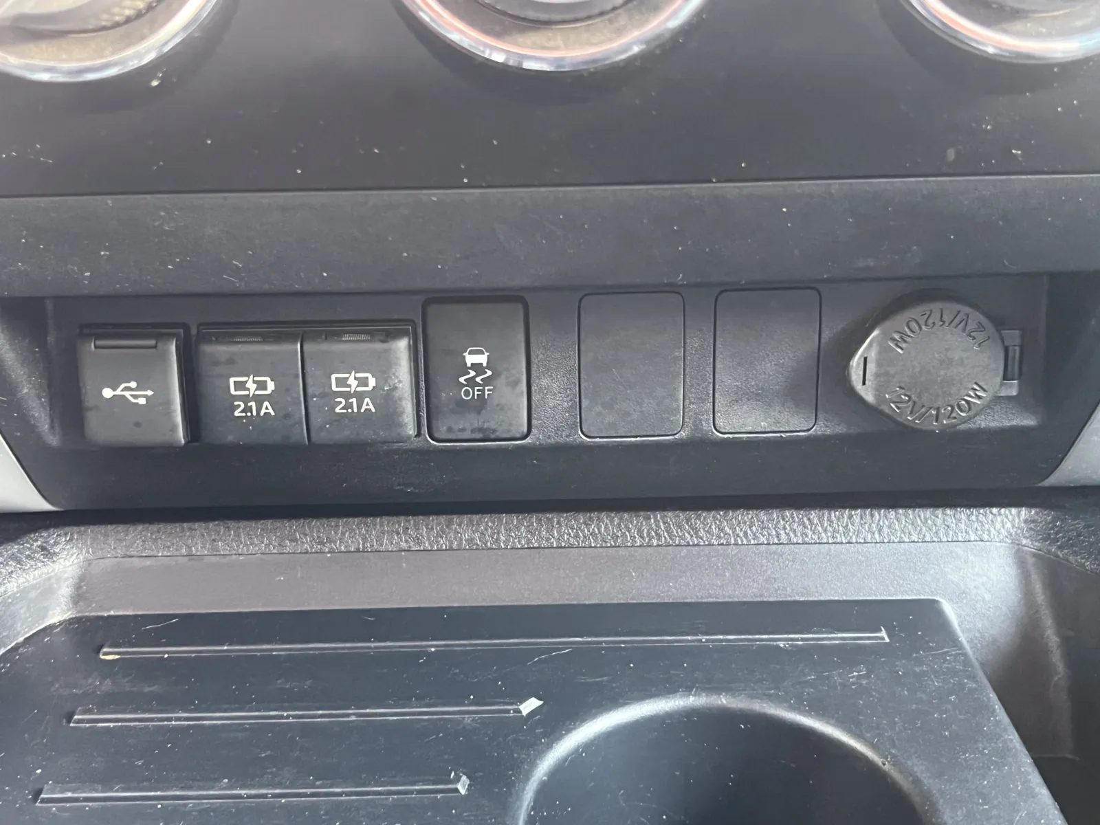 Toyota Tundra photo 18