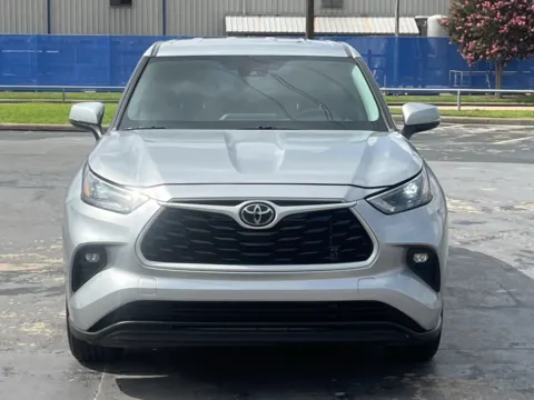 More photos of 2022 Toyota Highlander LE at Auto Boutique Texas, TX