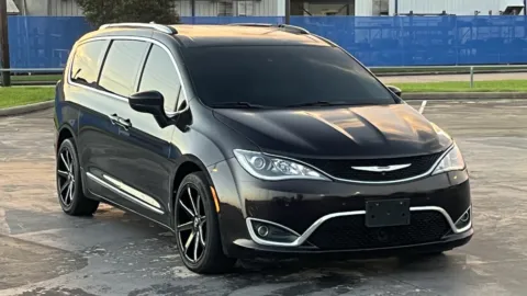 Red 2017 Chrysler Pacifica Touring-L Plus for sale in Alvin, TX