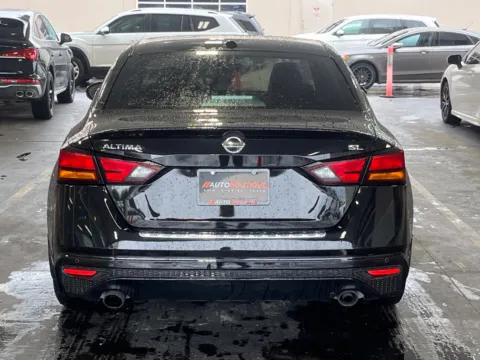 More photos of 2022 Nissan Altima 2.5 SL at Auto Boutique Texas, TX