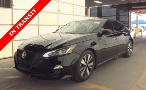 Black 2022 Nissan Altima 2.5 SL for sale in Alvin, TX