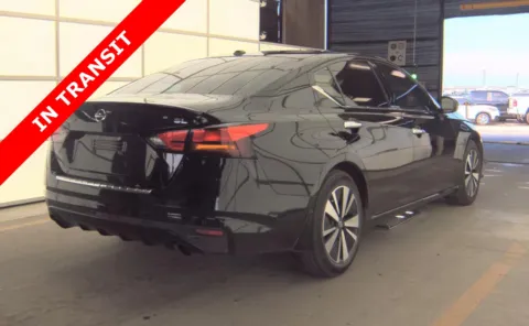 Another view of 2022 Nissan Altima 2.5 SL for sale in Alvin, TX at Auto Boutique Texas