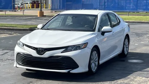 White 2020 Toyota Camry LE for sale in Alvin, TX