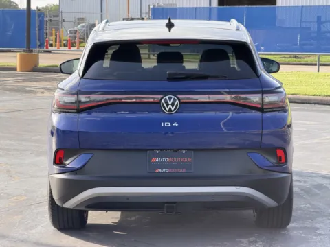 More photos of 2022 Volkswagen ID.4 Pro S at Auto Boutique Texas, TX