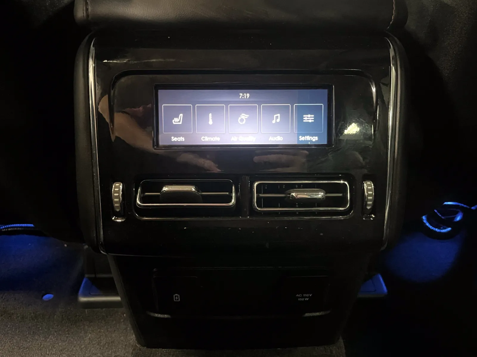 Lincoln Aviator photo 22