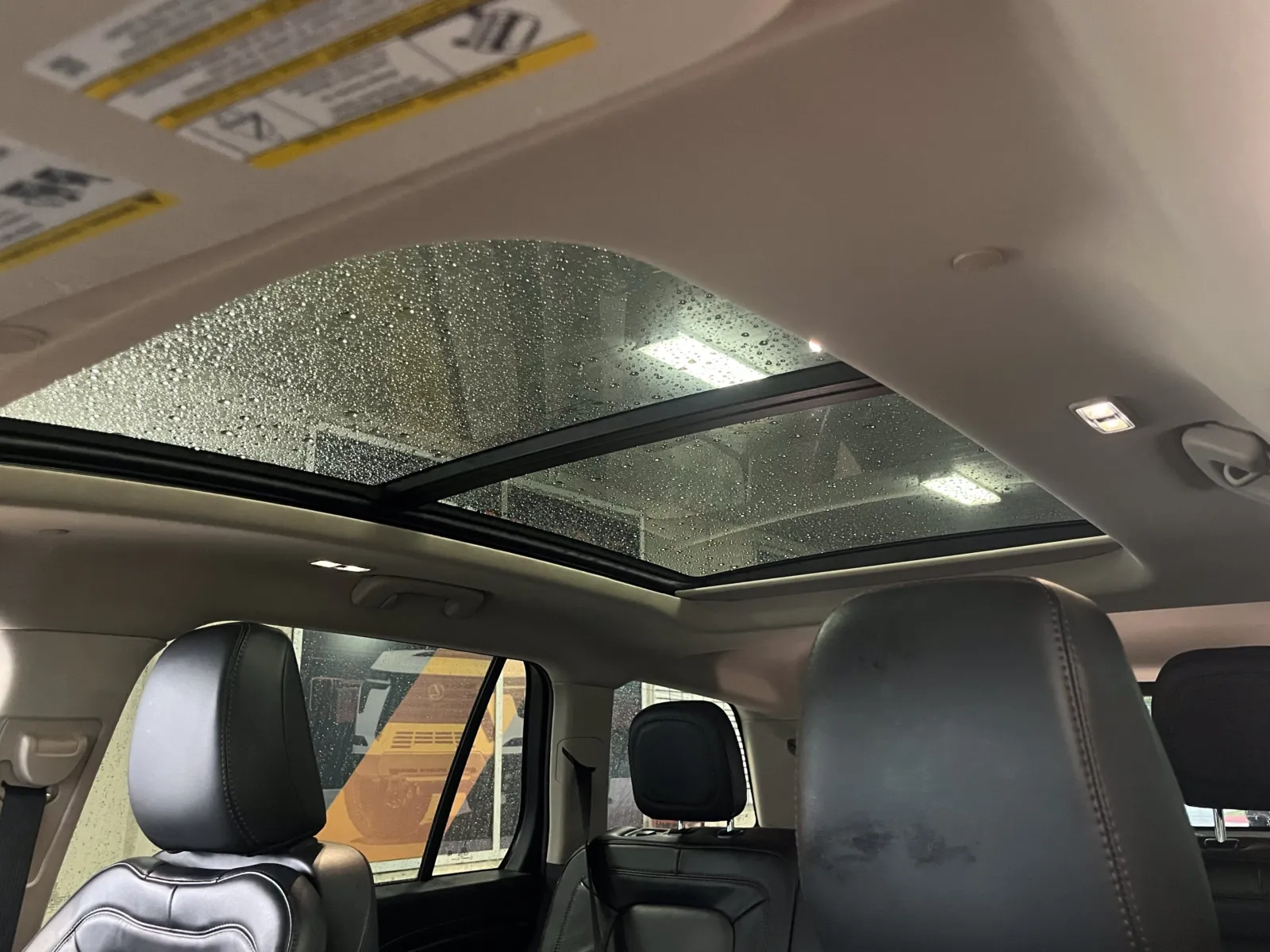 Lincoln Aviator photo 27