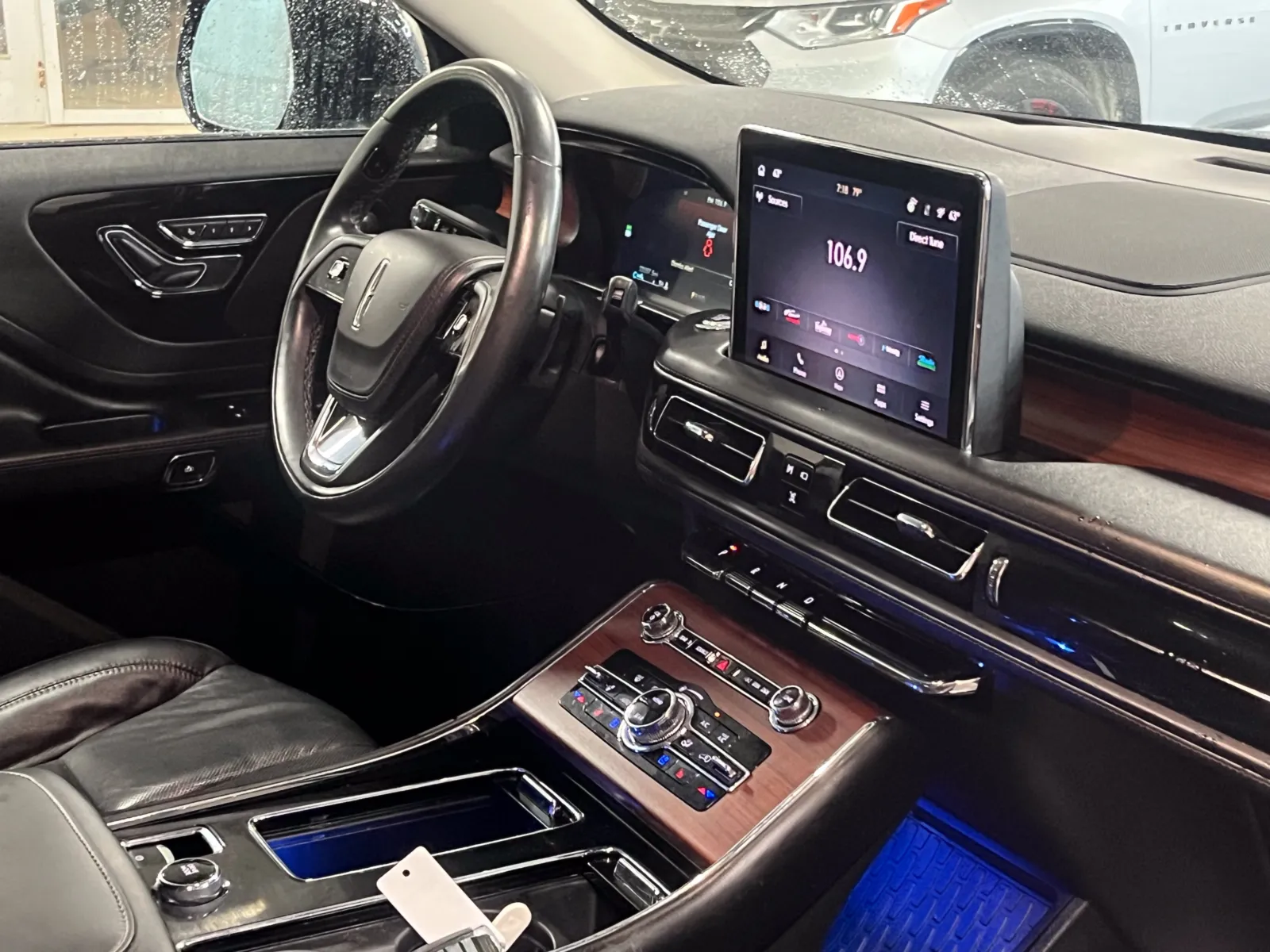 Lincoln Aviator photo 11