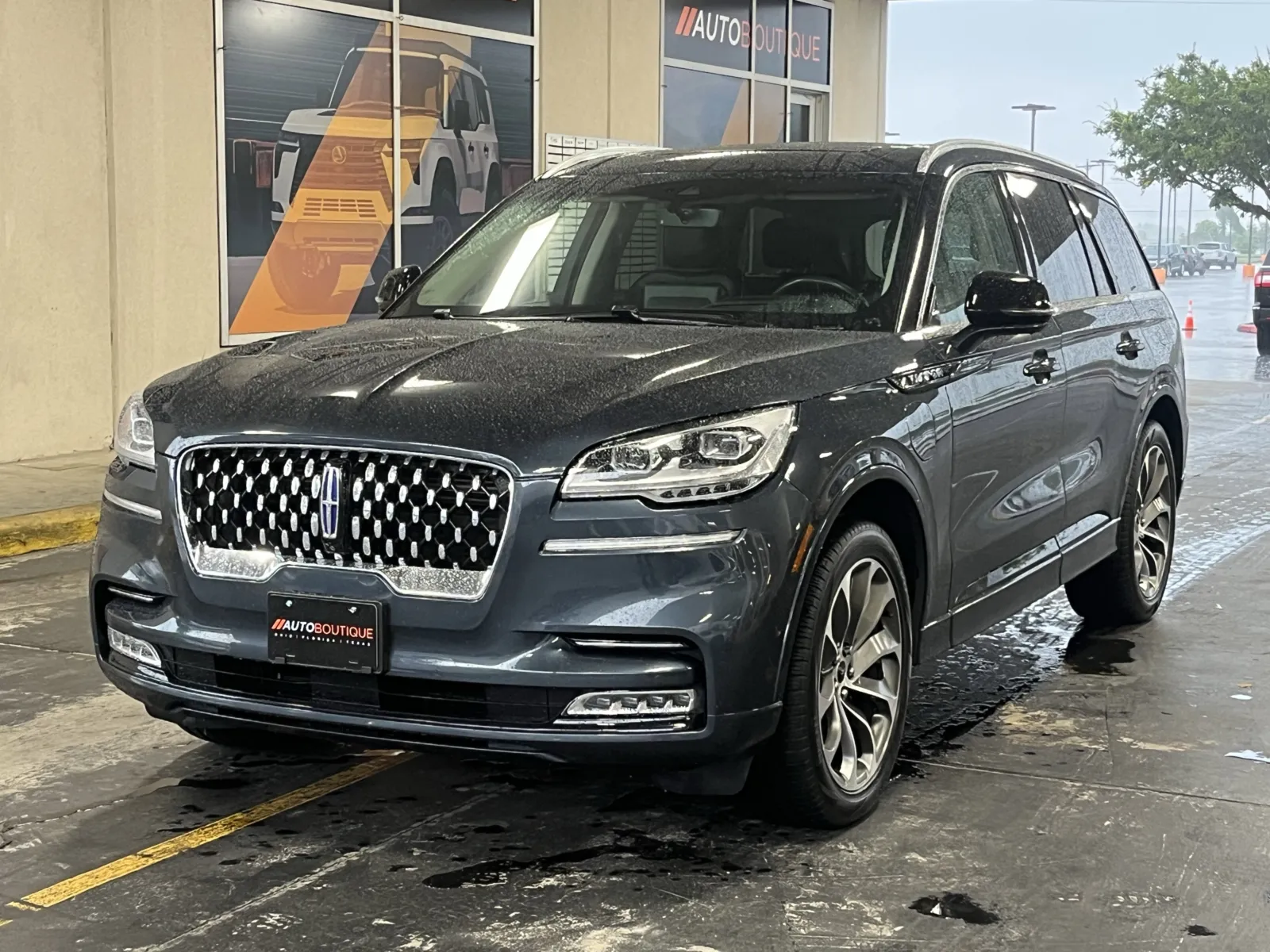 Lincoln Aviator photo 3